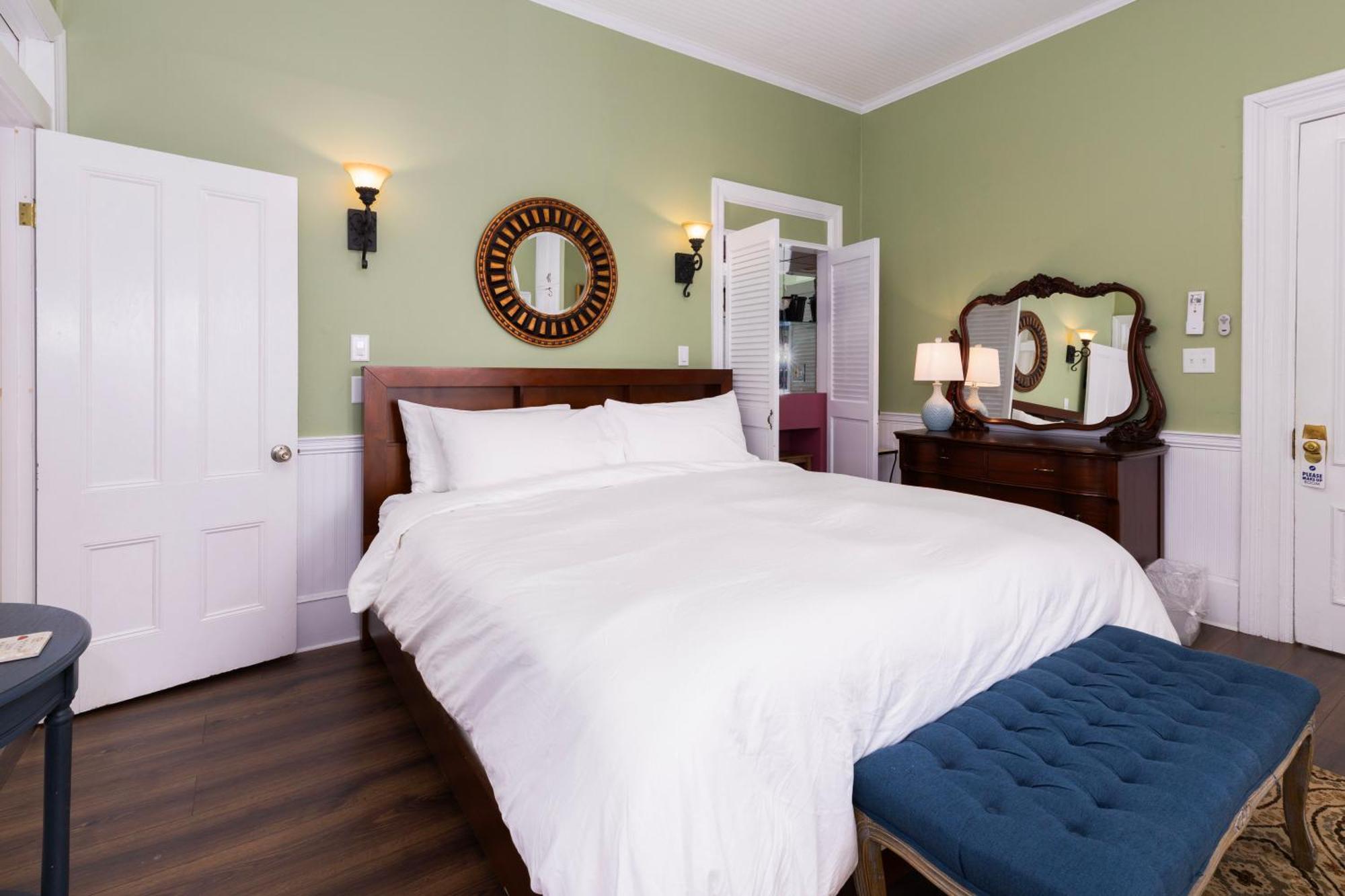 Prince Albert Guest House, Провинстаун Экстерьер фото