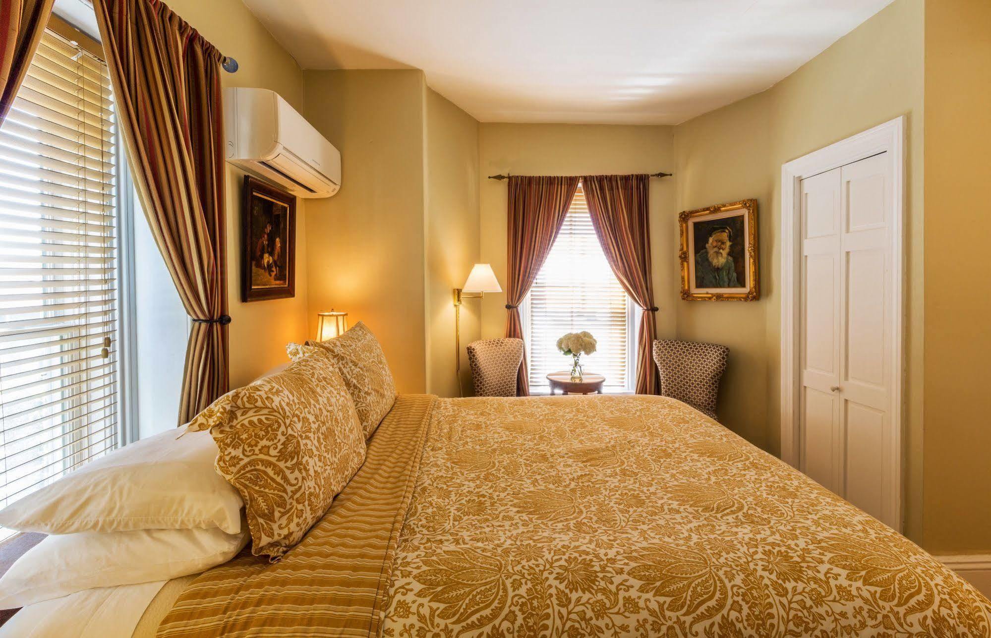 Prince Albert Guest House, Провинстаун Экстерьер фото
