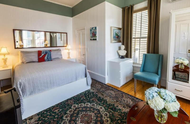 Prince Albert Guest House, Провинстаун Экстерьер фото